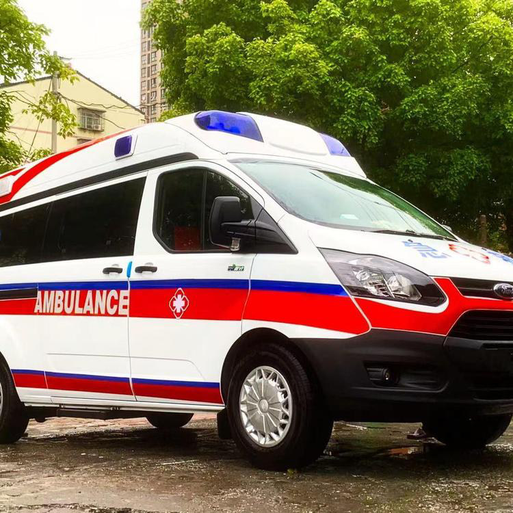 新龙跨省救护车出租护送返乡